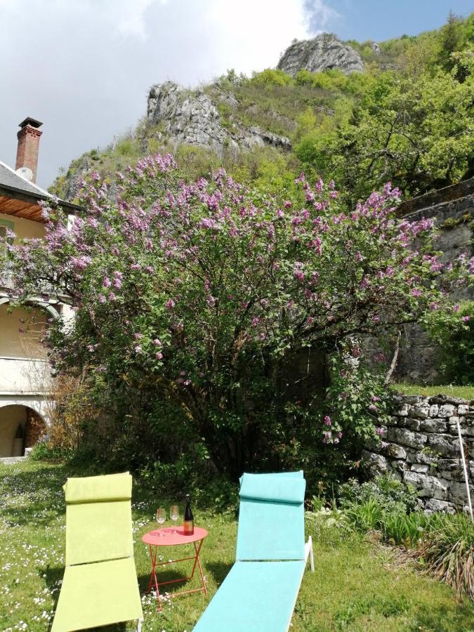 Au Fil De L'Eau Acomodação com café da manhã Cerdon  Exterior foto